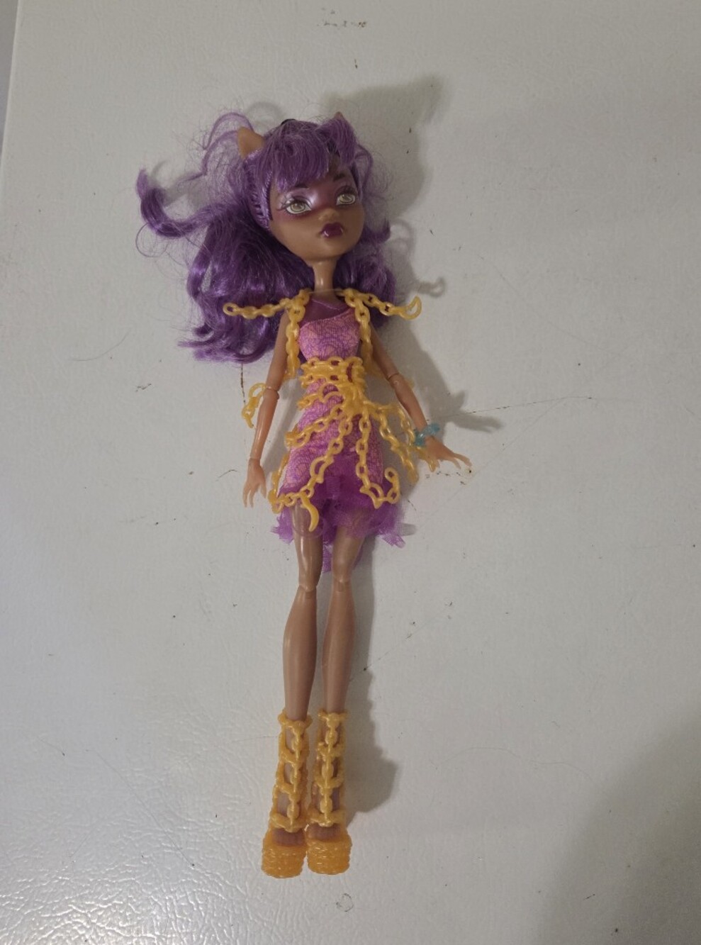 Mattel Monster High Haunted Getting Ghostly Clawdeen Wolf